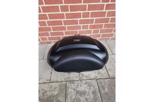 Grote topkoffer Piaggo en eventueel beugel mp3 motorscooter