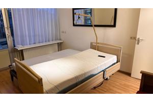 Zorg bed electrisch verstelbaar
