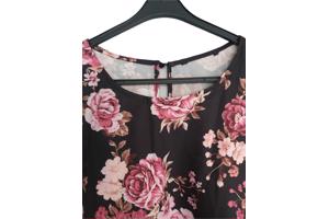 mouwloos luchtig shirt bloemen L