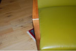 2 Fauteuiltjes met mooie houten leuningen