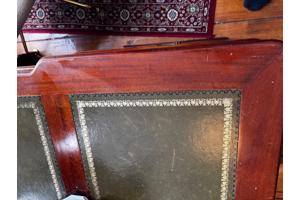 Antiek bureau