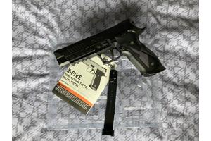 SIG Sauer X-FIVE / black / 4,5 mm .177 CO2
