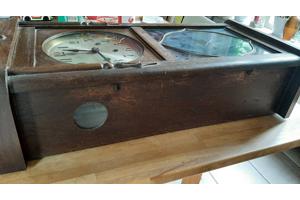 Antieke klok - heeft reparatie nodig