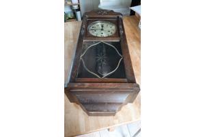 Antieke klok - heeft reparatie nodig