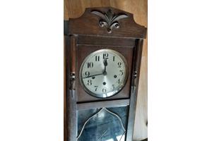 Antieke klok - heeft reparatie nodig