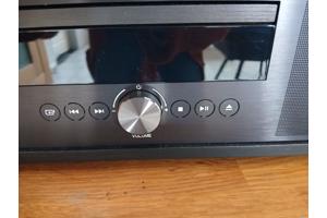 Voor een klein prijsje deze super mooie Dab radio/CD speler