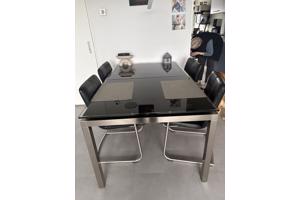 Gratis eetkamertafel