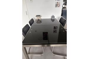 Gratis eetkamertafel