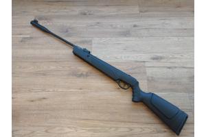 Knikloop luchtbuks Kaliber 7,62mm + Kogeltjes