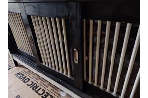 mooi zwart en wit dressoir