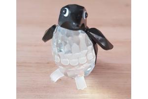 Swarovski Pinguin Meneer met doos vleugel gerepareerd