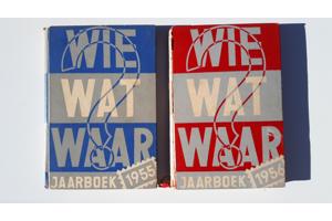32 boeken WIE WAT WAAR 1947 - 1984