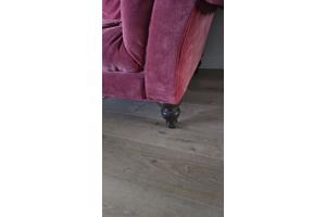 Luxe bordeauxrode Chesterfield bank van velvet