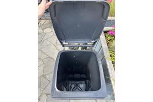 Grijze kliko, klein formaat ( dus niet voor de gemeente)