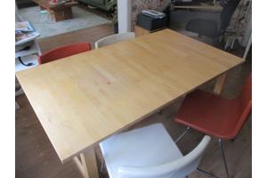 Eettafel met 4 stoelen