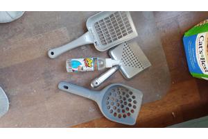 Zelfgemaakte kattenbox incl. kattenbak en schepjes