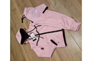 nike tech pakken in diverse kleuren