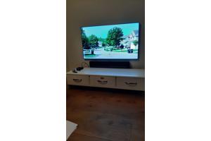 Lage tv kast van het merk Malibu