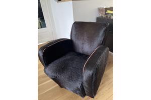 Fauteuil met koeienhuid