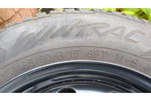 4 winterbanden 185/60 R15 met stalen velgen 6Jx15H2