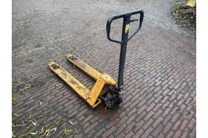 Pompwagen - werkt nog, versleten