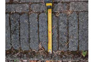 Betonklinkers (±18 m²) – zelf verwijderen