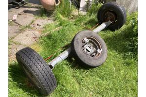 aanhanger- of traileras met wielen