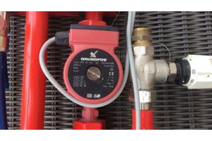 WTH vloerverwarmingsunit/verdeler voor 2 groepen met pomp