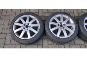 Originele Audi velgen met zo goed als nieuwe winterbanden