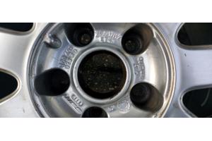 Originele Audi velgen met zo goed als nieuwe winterbanden