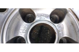 Originele Audi velgen met zo goed als nieuwe winterbanden