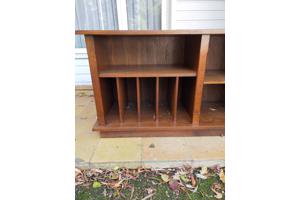 TV kast 120 breed, 47 diep en 70 hoog