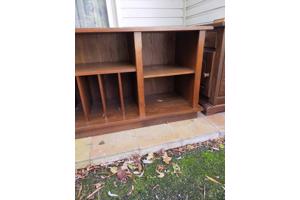 TV kast 120 breed, 47 diep en 70 hoog