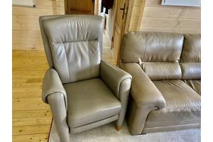 Sta op stoel Italiaanse leren bank plus Fauteuil in een €950