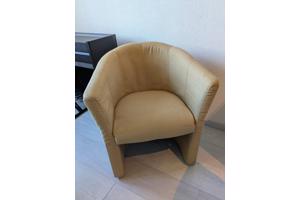 Klassieke stoffen kuipstoel