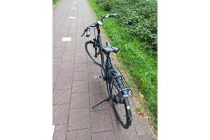 Elektrische damesfiets in prima staat, inclusief accu en oplader.