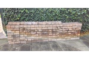 Terrakleurige klinkers