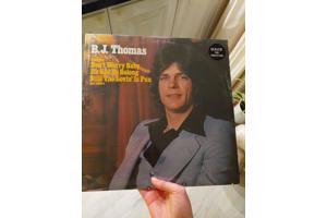 Nog in originele verpakking 1977 B.J Thomass collector vinyl