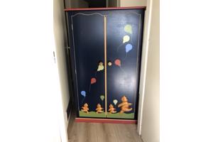 Kleding Kast en commode/bureautje voor kinderkamer