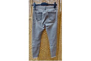 Jeans van Newplay, maat 38/M