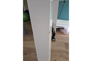 Big white table