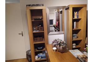 2 mooie eikenhouten boekenkasten!