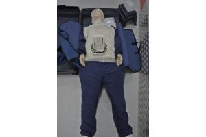 te Koop 2 beademings poppen Ladael