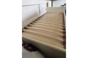 GRATIS eenpersoons bed frame 90x200