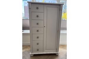 Houten kast 158 cm hoog