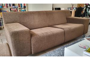 Bruine stoffen 2-3 pers. bank