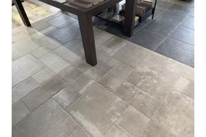 Castle stones keramische kloostertegels 50x50 NU € 32,50 m2