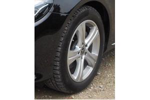 Lichtmetalen velgen + banden 17” voor mercedes E winterset