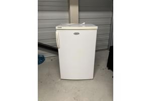 Koelkast in goede staat met klein vriesvak