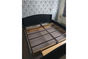 Slaapkamer zonder matras :)